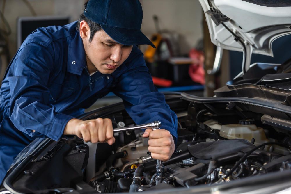 What Services Can a Mobile Auto Mechanic Actually Perform?